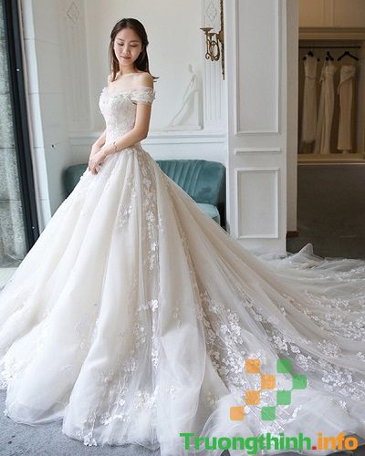                       Hình ảnh cô dâu mặc váy cưới đẹp, lấp lánh