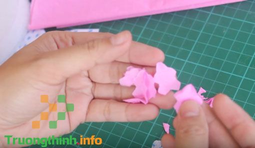                           3 Cách làm hoa đào bằng giấy đẹp, đơn giản cho ngày Tết