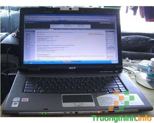 Thay màn hình laptop Acer giá bao nhiêu