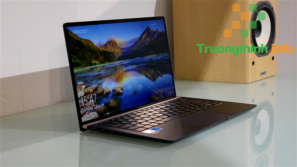 Thay Màn Hình Laptop Samsung Tận Nơi Lấy Liền – Giá Rẻ Quận Tân Bình