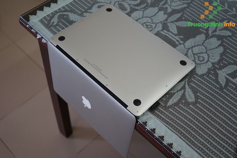 Sửa Máy Tính Vào Nước Quận 10 – Giá Rẻ Uy Tín – Dịch Vụ Tận Nơi