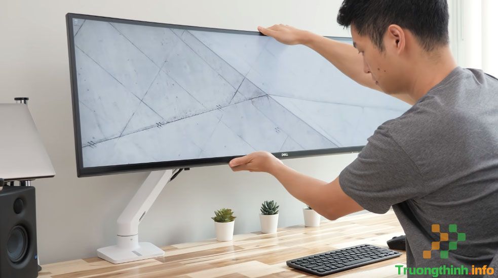 Top 10 Địa Chỉ Bán Phụ kiện treo màn hình Giá Rẻ Nhất Ở Quận 12