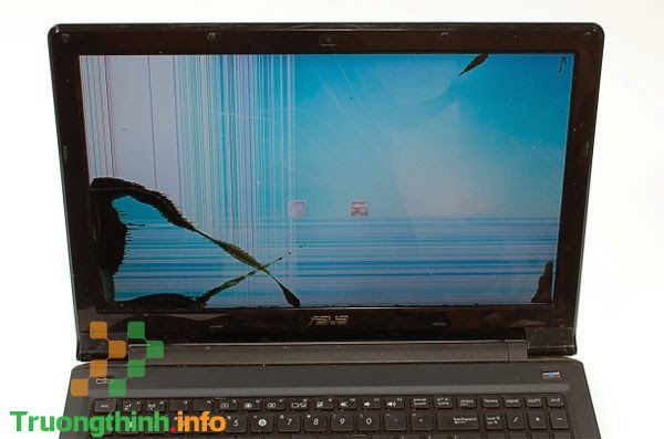 Địa Chỉ Sửa Laptop Màn Hình Sọc Đốm Bể Vỡ Ở Quận 3