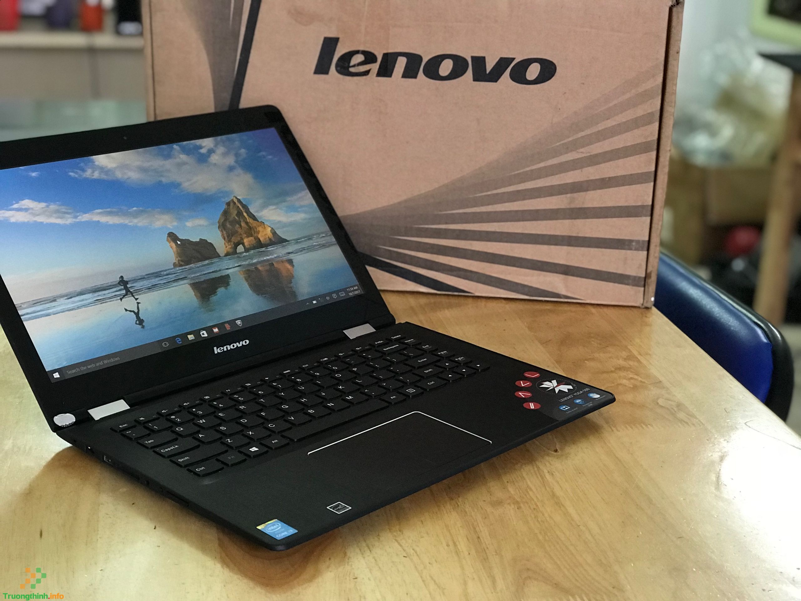 Thay sửa màn hình laptop Lenovo Yoga 500-15IBD Giá rẻ - Uy Tín