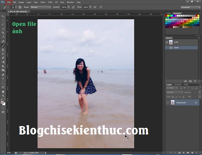 cach-thay-doi-mau-nuoc-trong-anh-bang-photoshop (1)