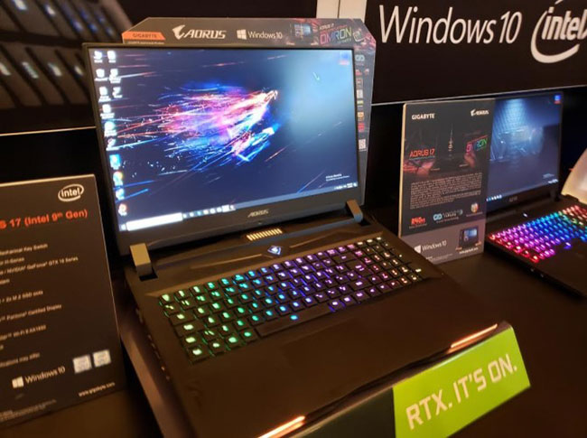 Diện mạo bên ngoài của Aorus 17