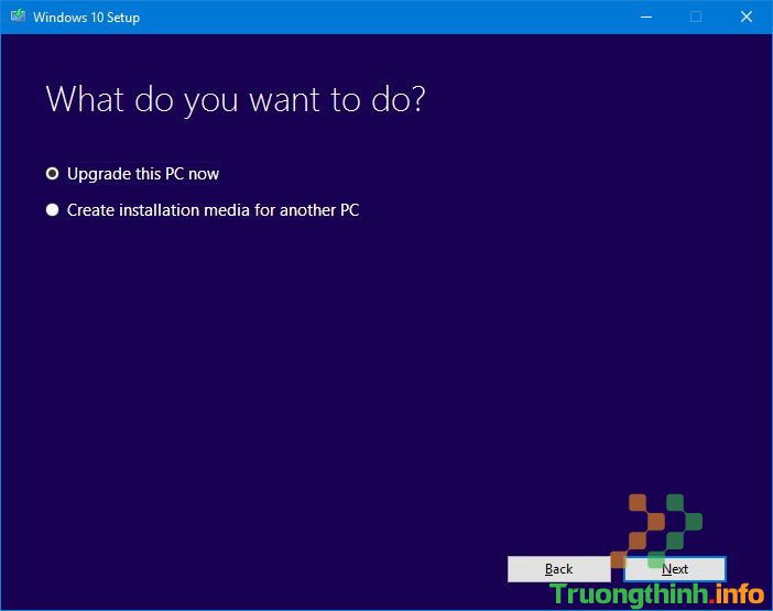 click chọn Upgrade this PC now