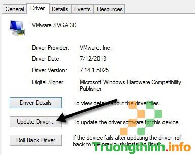 click chọn tab Driver, sau đó click chọn nút Update driver