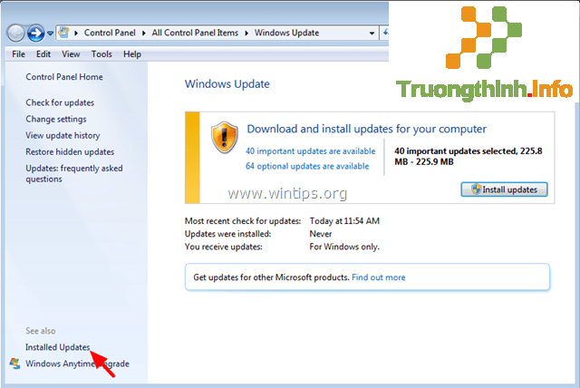 tìm và click chọn link Installed Updates ở khung bên trái