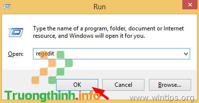 Trên cửa sổ lệnh Run bạn nhập regedit vào đó rồi nhấn Enter