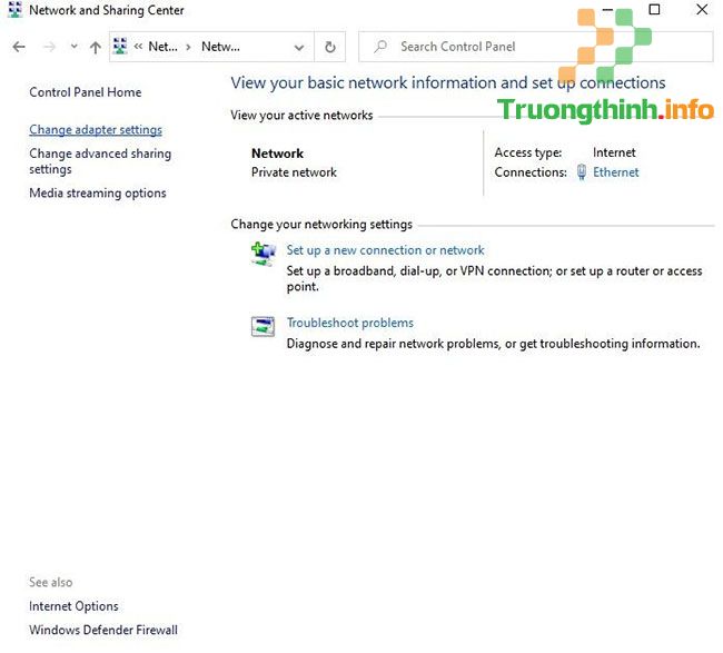 Chọn Change adapter settings từ menu ở bên trái màn hình