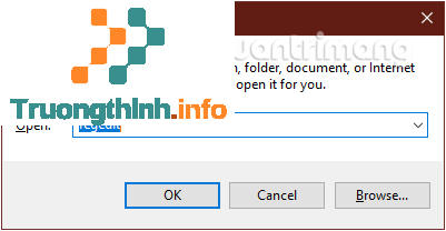 Nhập regedit vào cửa sổ Run