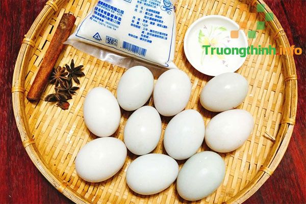 3 Cách làm trứng muối tại nhà đảm bảo thành công mỹ mãn
