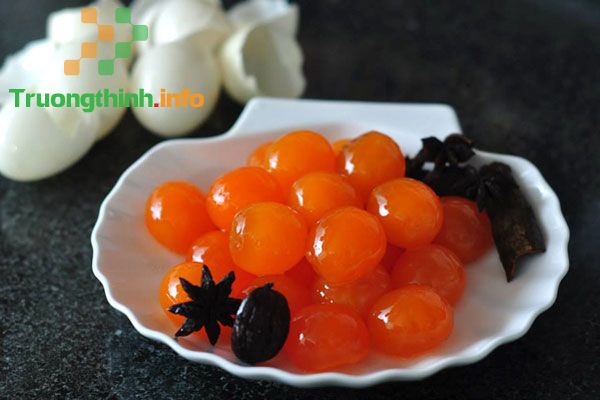 3 Cách làm trứng muối tại nhà đảm bảo thành công mỹ mãn