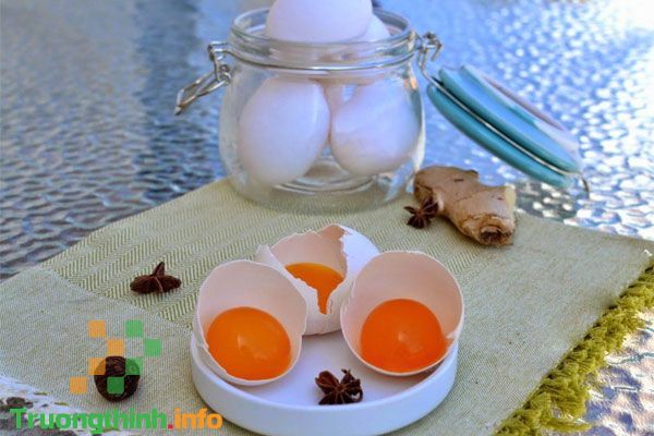 3 Cách làm trứng muối tại nhà đảm bảo thành công mỹ mãn