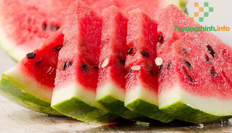 Ăn dưa hấu có nóng không? Uống nước ép dưa hấu hằng ngày có tốt cho sức khỏe?