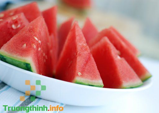 Ăn dưa hấu có nóng không? Uống nước ép dưa hấu hằng ngày có tốt cho sức khỏe?