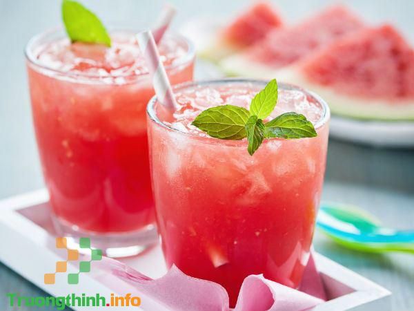 Ăn dưa hấu có nóng không? Uống nước ép dưa hấu hằng ngày có tốt cho sức khỏe?