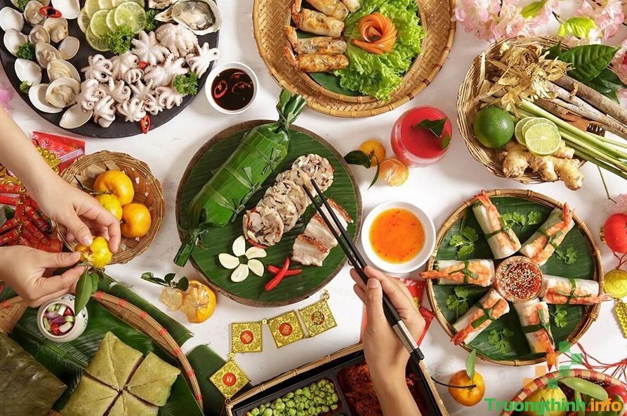 Các phong tục ngày Tết Nguyên Đán cổ truyền 3 miền Bắc, Trung, Nam