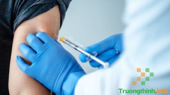 Sau khi tiêm vắc xin Covid có hiện tượng gì? Tác dụng phụ của vaccine Covid-19