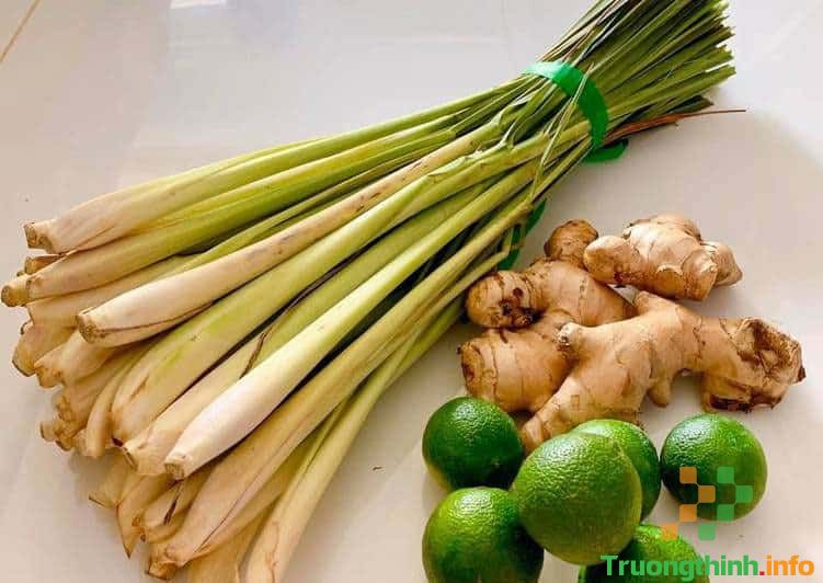Cách nấu nước xông hơi chanh sả gừng giải cảm