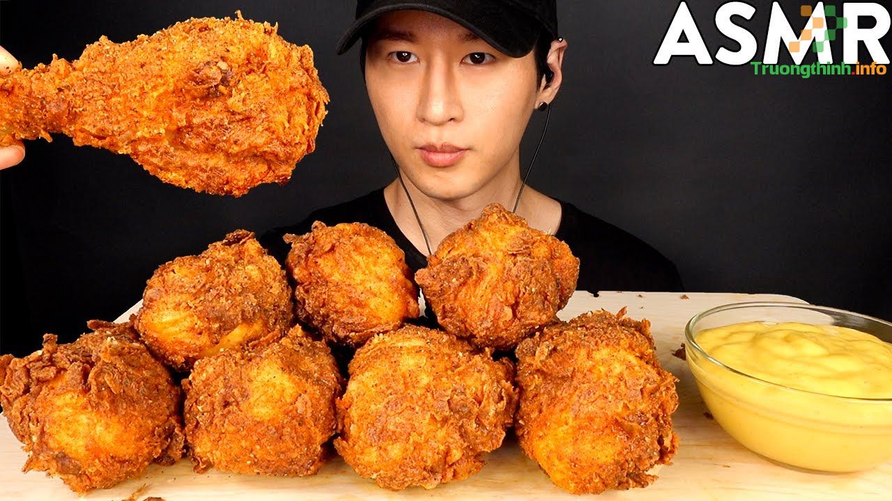 Mukbang là gì? Vì sao những video ăn mukbang thu hút được nhiều lượt xem?