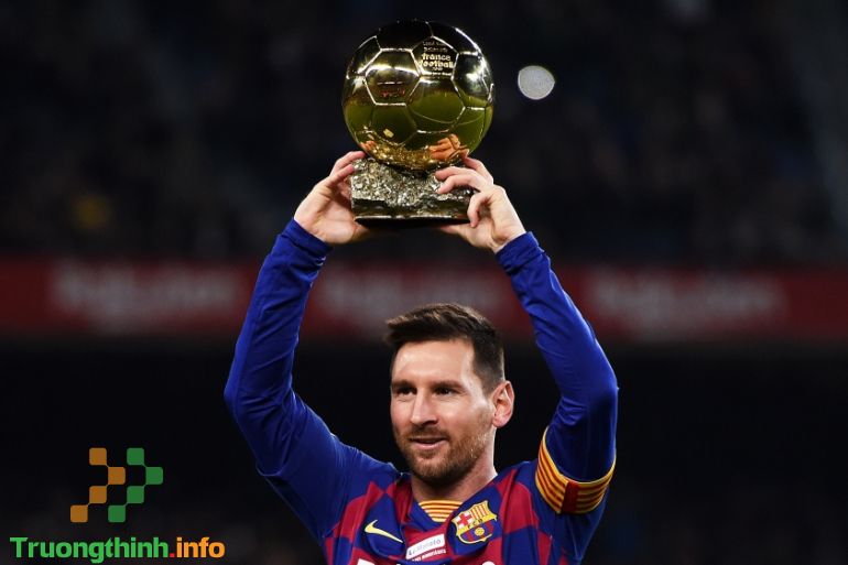 Messi bao nhiêu tuổi? Đá cho đội nào? Tài sản, thu nhập của Messi?