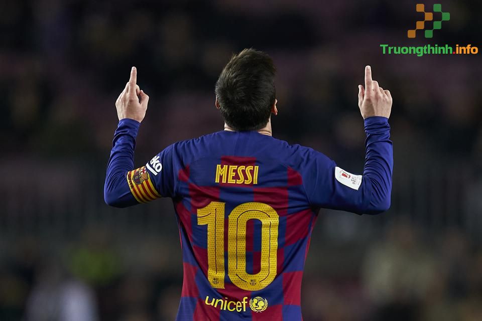 Messi bao nhiêu tuổi? Đá cho đội nào? Tài sản, thu nhập của Messi?