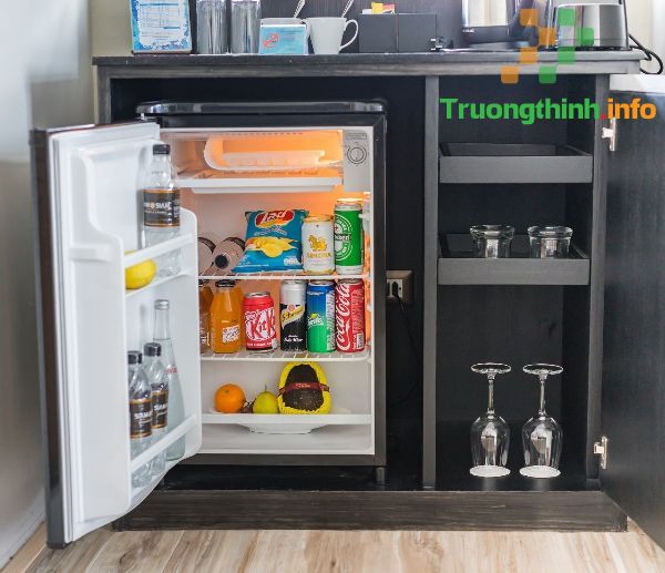 Lý do phòng khách sạn nào cũng có tủ lạnh minibar