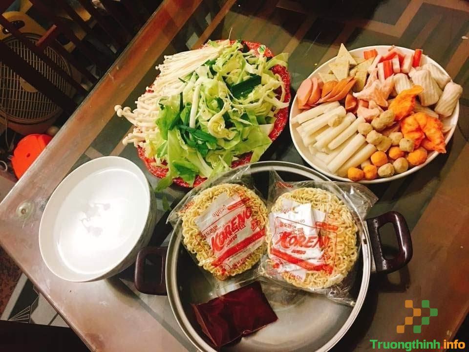                       Cách làm lẩu tokbokki đơn giản mà ngon chuẩn vị Hàn Quốc tại nhà