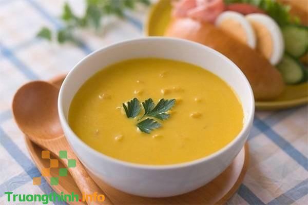                       Thực đơn ăn dặm cho bé 8 tháng tăng cân mẹ yên tâm