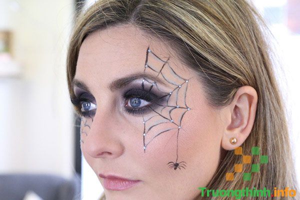                       Halloween là ngày nào? Gợi ý hình ảnh hóa trang nhân vật Halloween đơn giản