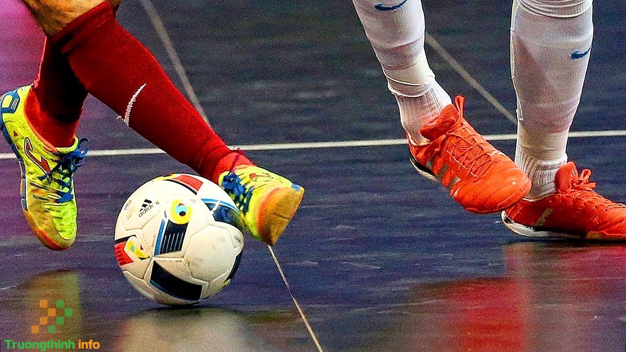                       Futsal là gì? Luật thi đấu futsal như thế nào, khác gì bóng đá thông thường?