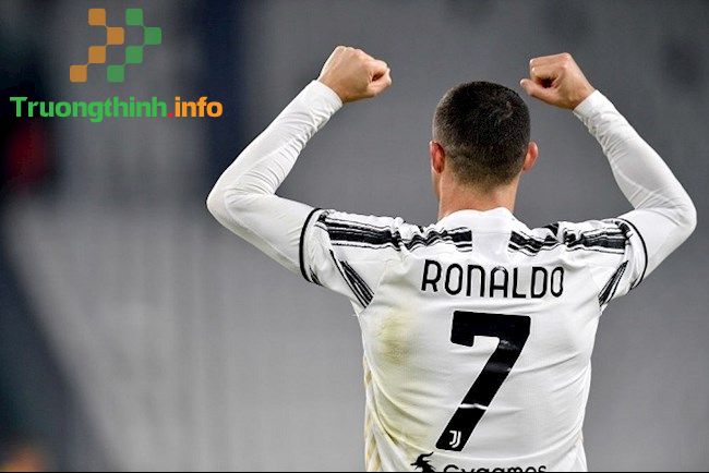                       Cristiano Ronaldo bao nhiêu tuổi? Đá cho đội nào? Tài sản của Ronaldo?