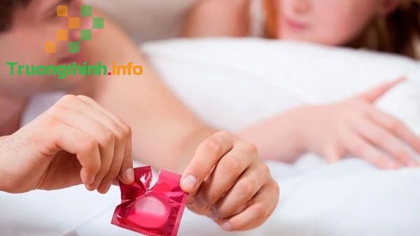 Sử dụng bao cao su có an toàn không? Tất tần tật những điều cần biết về bao cao su