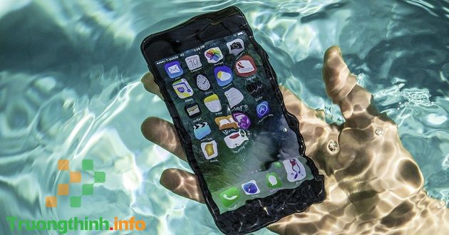                       iPhone 7 có chống nước không? Khả năng chống nước của iPhone 7 thế nào?