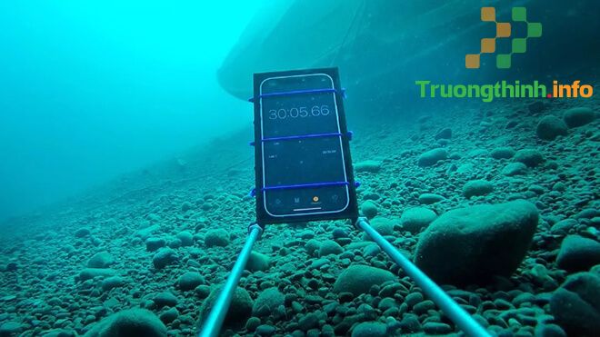                       iPhone 7 có chống nước không? Khả năng chống nước của iPhone 7 thế nào?