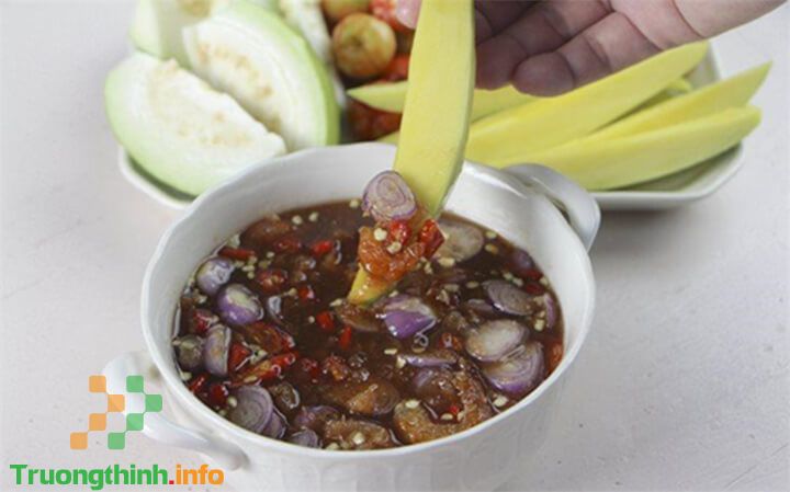                       Cách làm nước chấm xoài đơn giản ngon xuýt xoa