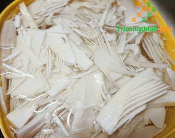                       Cách muối măng chua cực ngon với tỏi ớt, để được lâu không bị váng