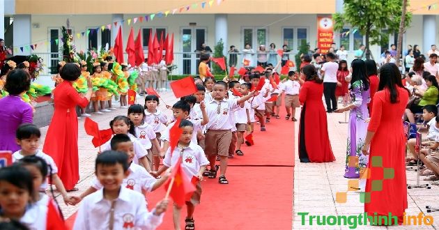                       10+ Bài thơ ngắn hay về ngày khai trường, khai giảng năm học mới