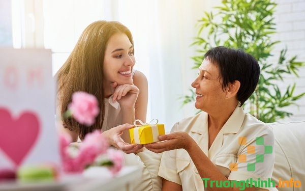                       Những bài thơ hay và ý nghĩa tặng mẹ nhân ngày 20/10