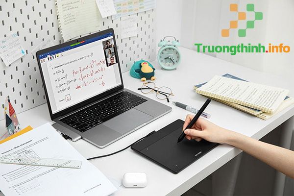                       Bảng vẽ điện tử dạy học online nào tốt, giá rẻ, tiện lợi cho thầy cô?