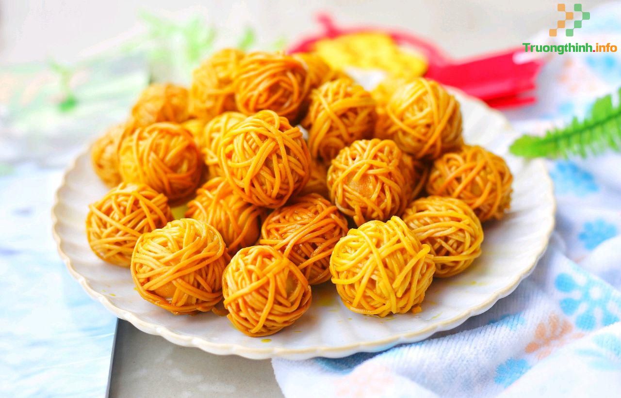 Lấy sợi mì cuộn vào trứng cút tưởng cho vui ai ngờ được món ngon tuyệt