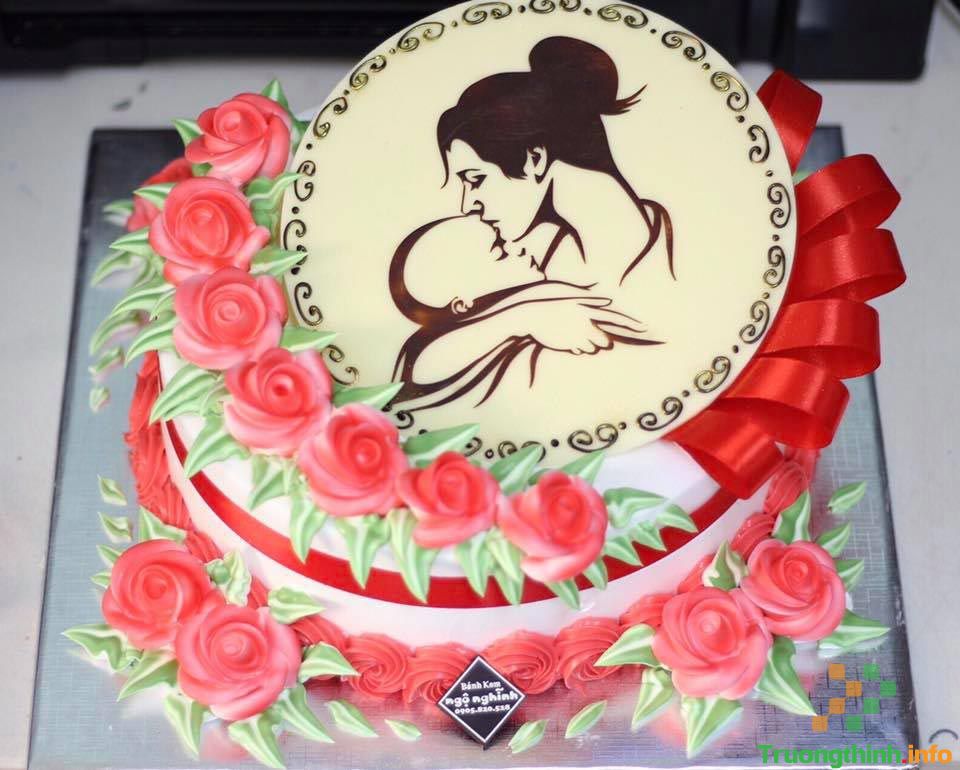                       Mẫu bánh kem 20/10 tặng mẹ, tặng vợ đẹp nhất