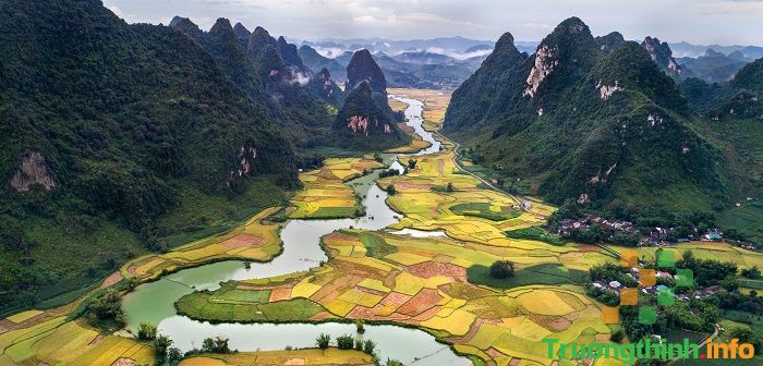 Những câu ca dao về tình yêu quê hương đất nước con người
