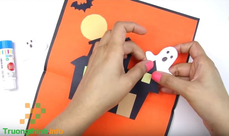                       Cách làm thiệp mời, thiệp chúc Halloween đơn giản mà đẹp
