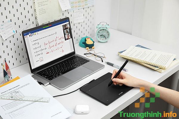                       Bảng viết điện tử là gì? Kinh nghiệm chọn mua bảng viết điện tử