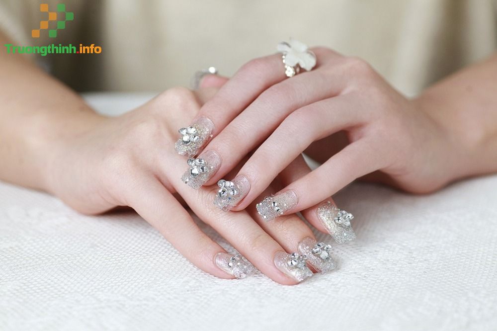 1️⃣】 Các mẫu nail cô dâu đơn giản, móng tay cô dâu đẹp cho ngày ...