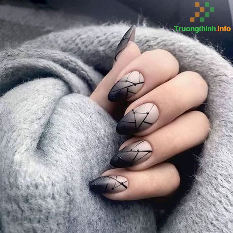                       Các mẫu nail cô dâu đơn giản, móng tay cô dâu đẹp cho ngày cưới, chụp ảnh cưới