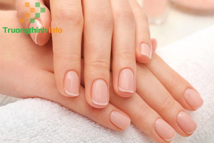 Các mẫu nail cô dâu đơn giản, móng tay cô dâu đẹp cho ngày cưới, chụp ảnh cưới